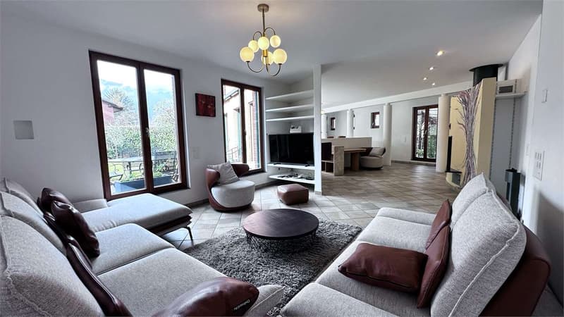 In a reserved area and in nature, elegant VILLA with garden and woods (9)