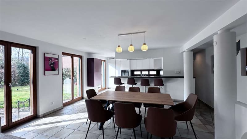 In a reserved area and in nature, elegant VILLA with garden and woods (4)