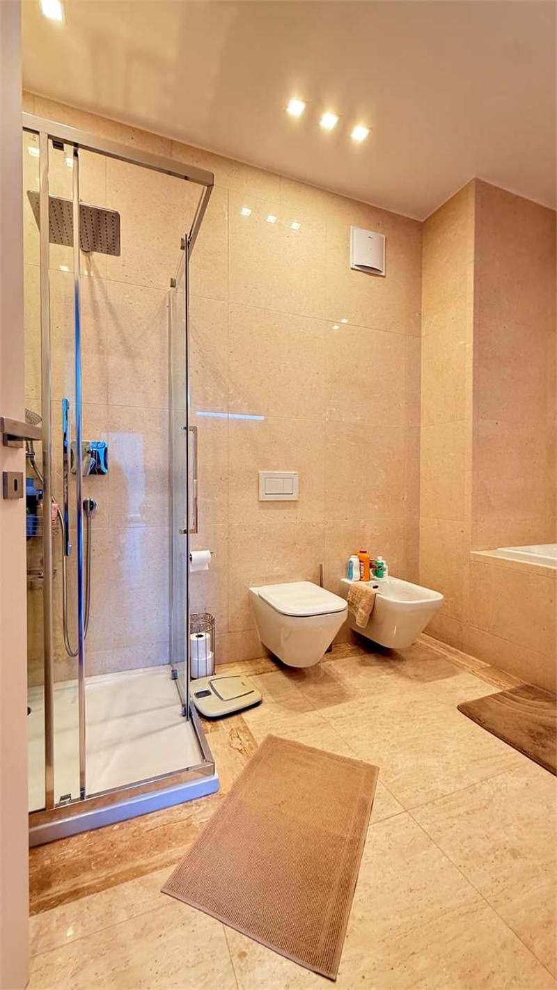 Exklusives 3.5-Zimmer-Wohnung mit großer Terrasse und Seeblick (13)