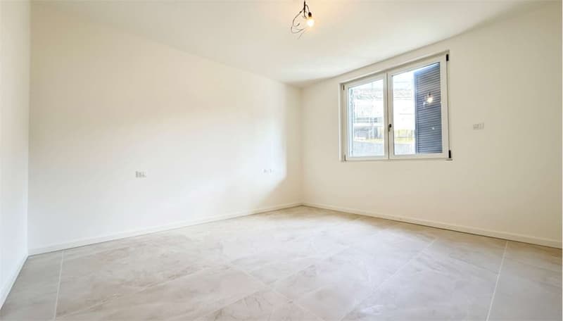 Nuovo trilocale con terrazzo, piscina  di 150 mq (12)