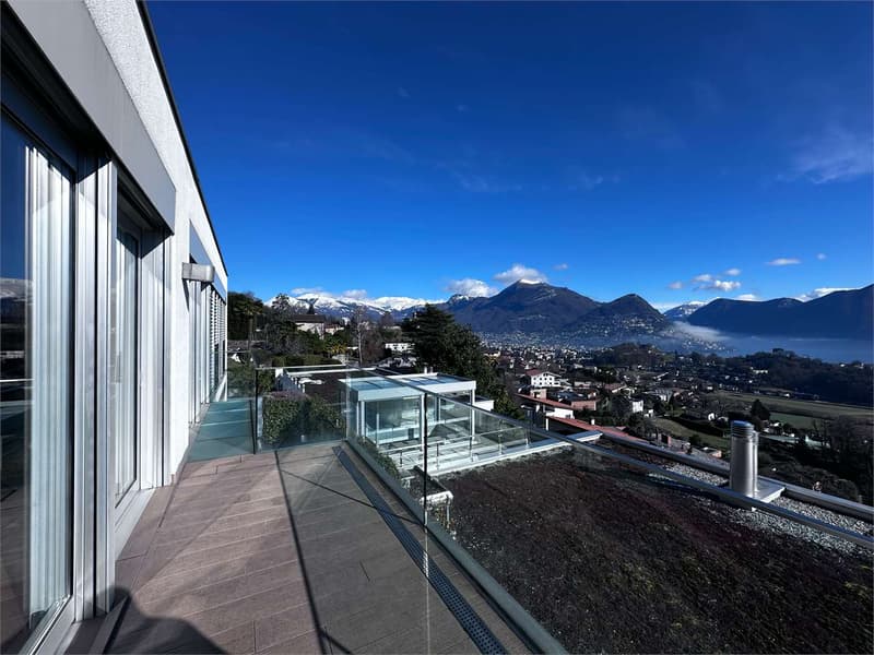 Exclusive Penthouse with Panoramic Terrace and View of the Two Lakes (5)