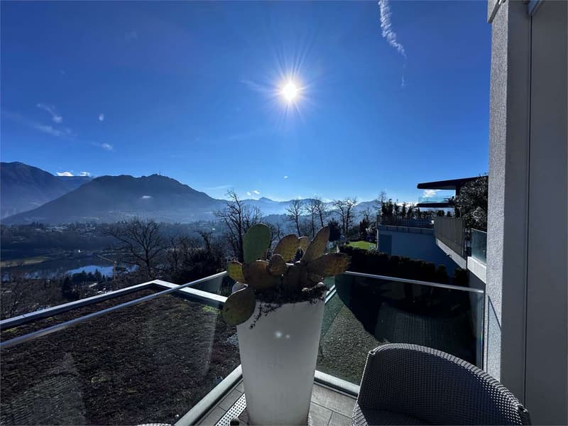 Exclusive Penthouse with Panoramic Terrace and View of the Two Lakes (6)