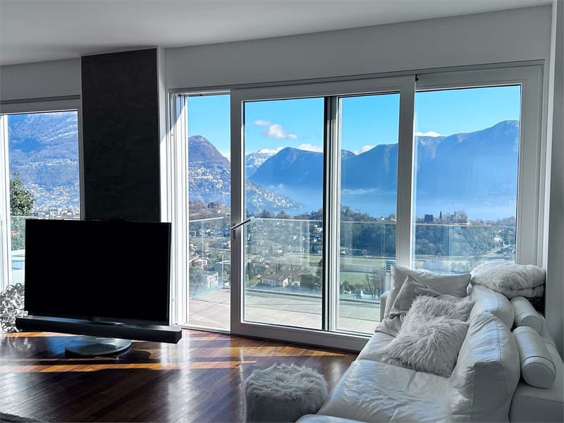 Exclusive Penthouse with Panoramic Terrace and View of the Two Lakes (8)