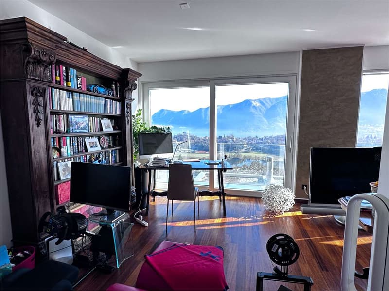 Exclusive Penthouse with Panoramic Terrace and View of the Two Lakes (10)