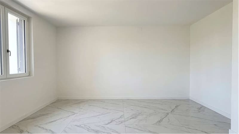 Bizzarone - Residenza Panorama: Trilocale avec terrasse, piscine et vue (13)