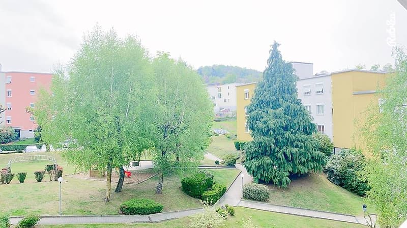 Breganzona, charming 2.5-room apartment on the 4th and top floor (2)