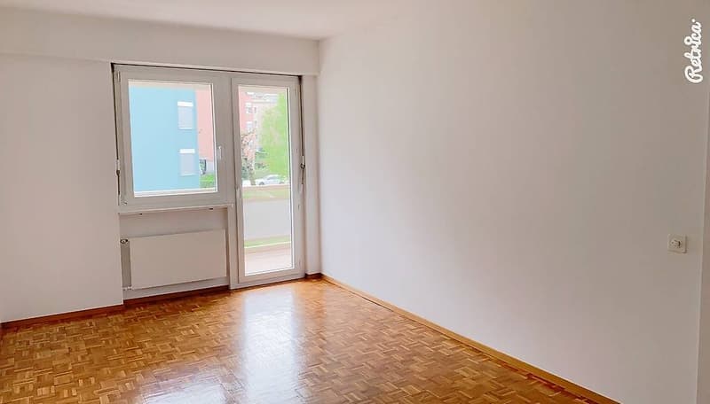 Breganzona, charming 2.5-room apartment on the 4th and top floor (5)