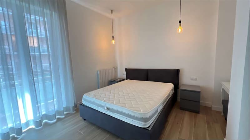 Affittasi a Como: Il tuo pied-à-terre ideale! (8)