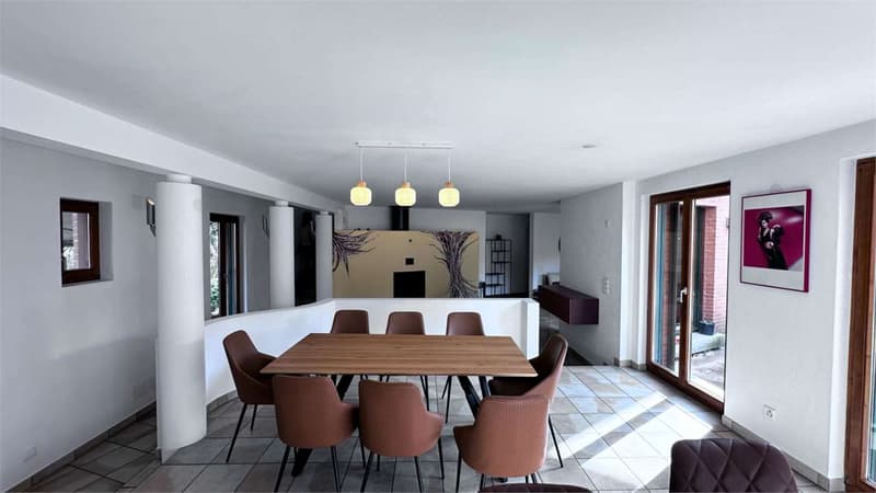 In a reserved area and in nature, elegant VILLA with garden and woods (13)