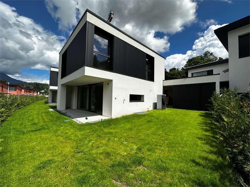 NEW SEMI-DETACHED VILLA IN PRIVATE AREA (1)
