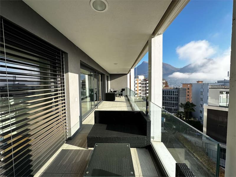 Appartamento 4.5 locali con terrazzo e vista lago (1)