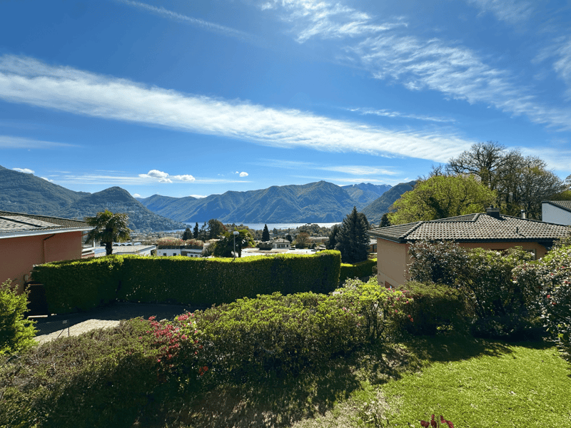 Opportunità di investimento a Lugano, splendida proprietà con vista sul golfo (1)