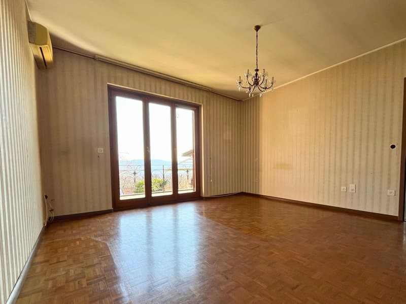 Splendida proprietà bifamiliare con piscina e vista aperta – Besazio (16)