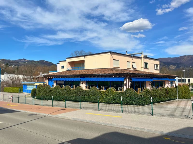 Immeuble commercial avec fonction restaurant et résidentielle – Genestrerio (8)