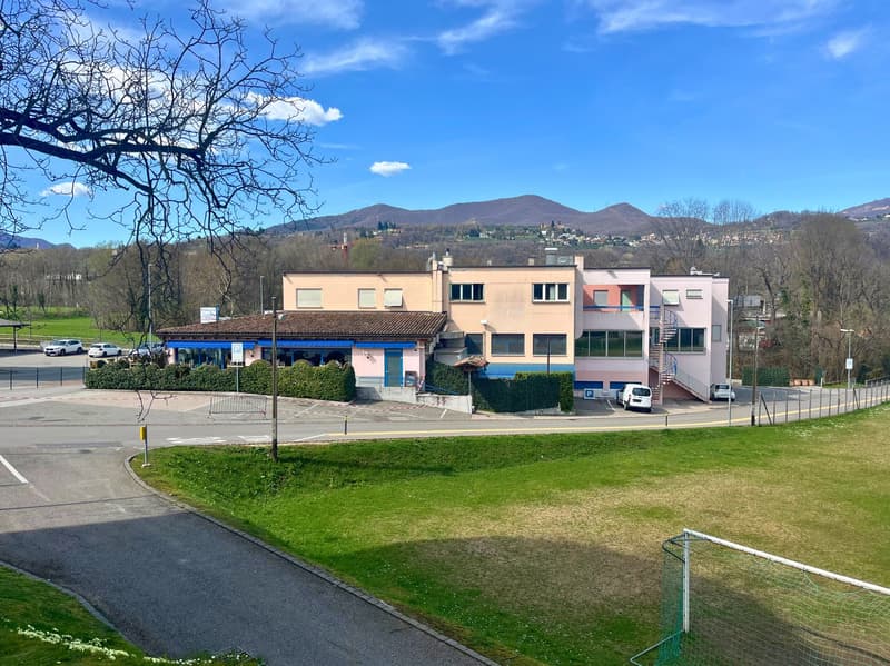 Immeuble commercial avec fonction restaurant et résidentielle – Genestrerio (14)