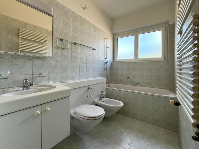 Helllichtes 3.5-Zimmer-Apartment in Chiasso-Zentrum, strategisch und gut erschlossen (10)