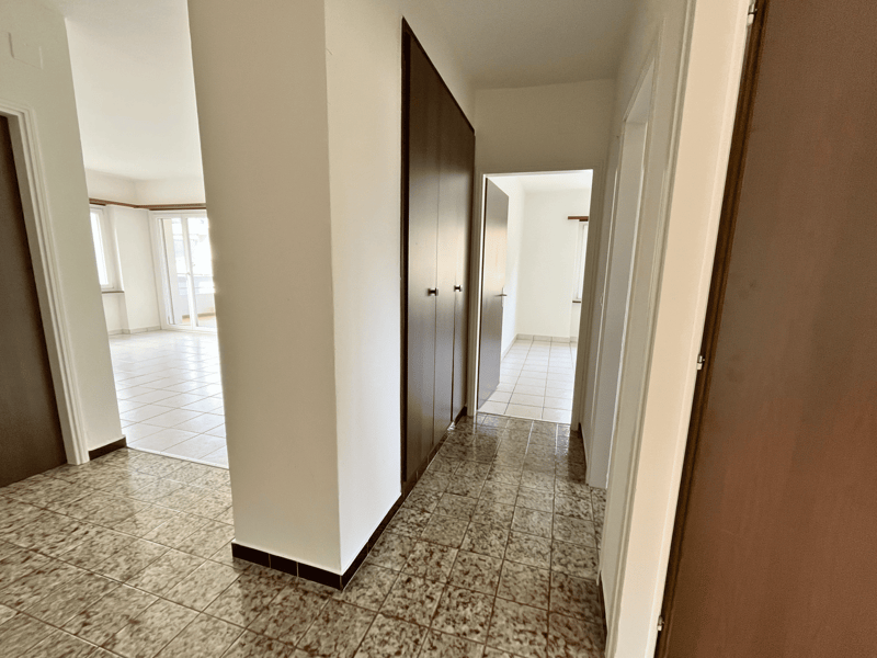 Résidence avec 12 appartements – Arbedo (21)