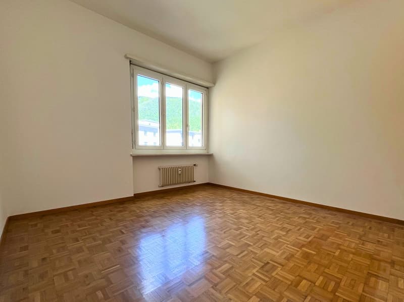 Helllichtes 3.5-Zimmer-Apartment in Chiasso-Zentrum, strategisch günstig und gut erschlossen (7)