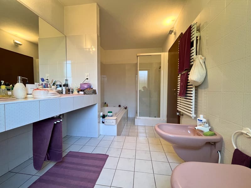 Bezaubernde Villa in Vacallo – 5.5 Zimmer im Grünen mit Panoramablick (13)