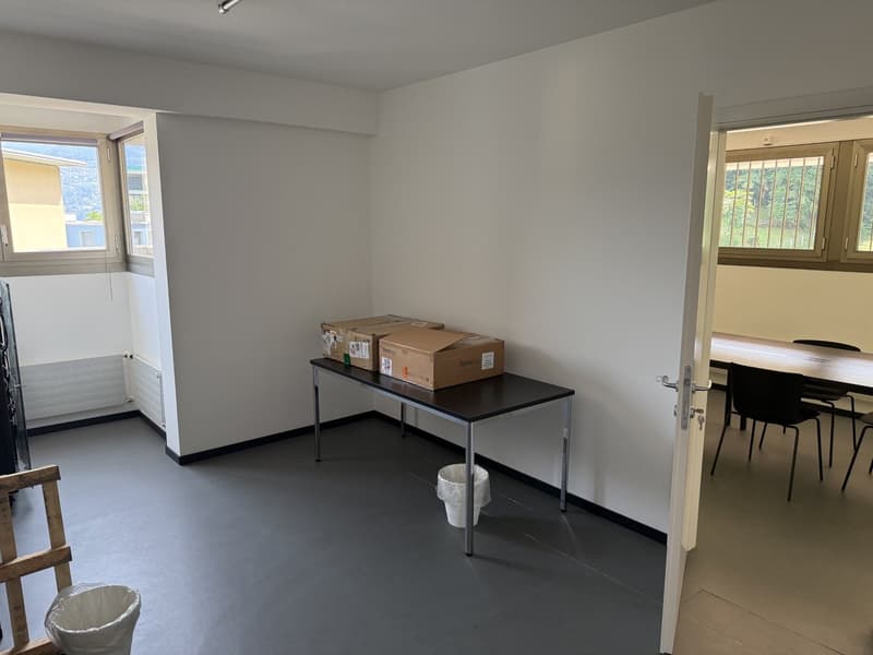 Office for rent in Pazzallo (8)