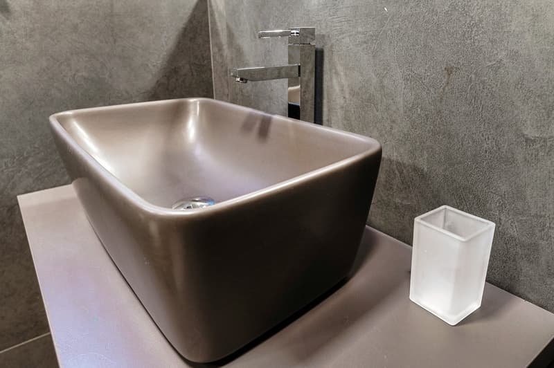 ZWEIZIMMERMÖBELTES APARTMENT FÜR ZEITWEILIGE VERMIETUNG – VACALLO / CHIASSO (19)