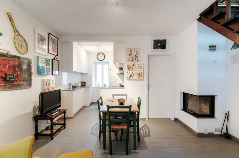 Dreizimmerwohnung auf zwei Ebenen mit Patio – Bissone (1)