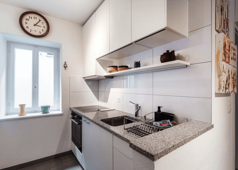 Dreizimmerwohnung auf zwei Ebenen mit Patio – Bissone (5)