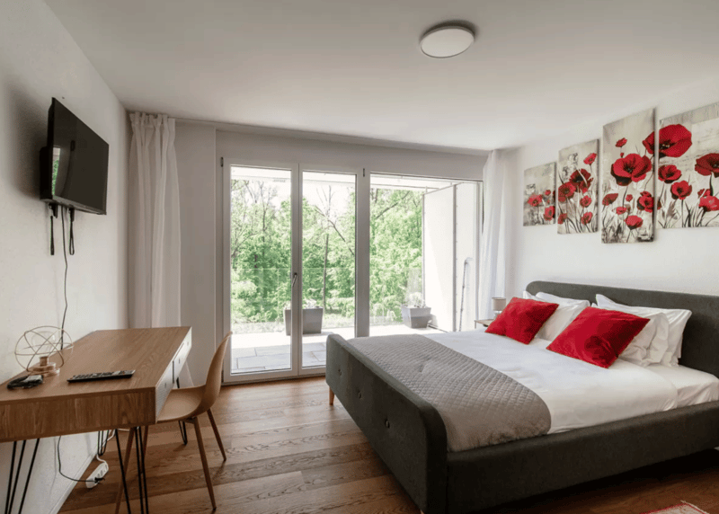 Modern 2.5-room apartment with large terrace and parking space – Locarno (7)