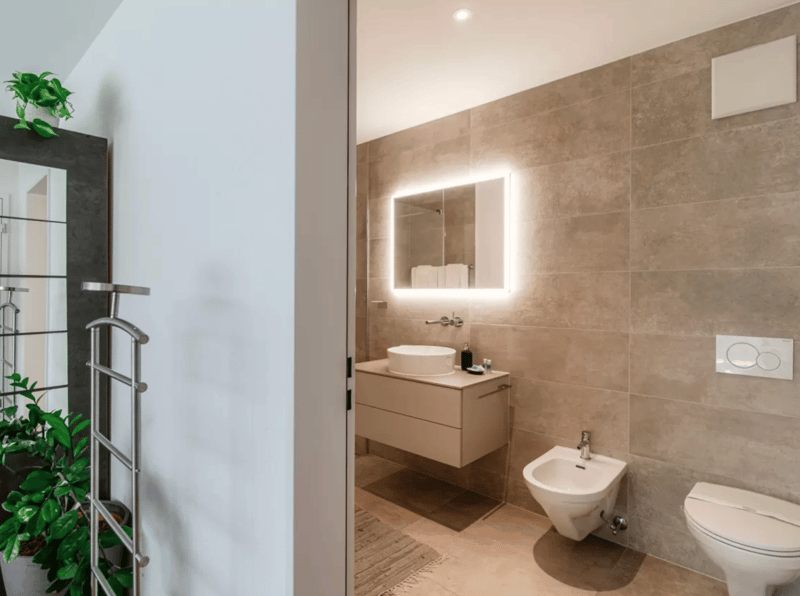 Modern 2.5-room apartment with large terrace and parking space – Locarno (8)