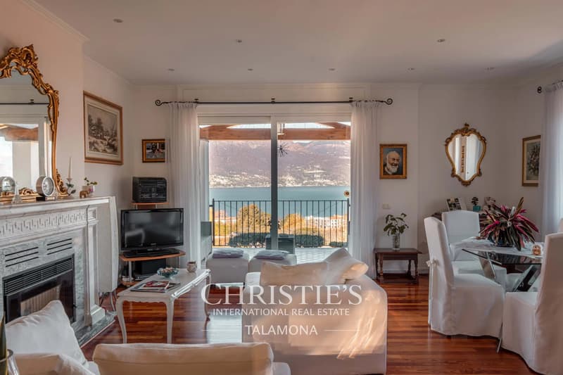 Villa Altipiano ? Residenz mit Seeblick in Porto Valtravaglia (11)