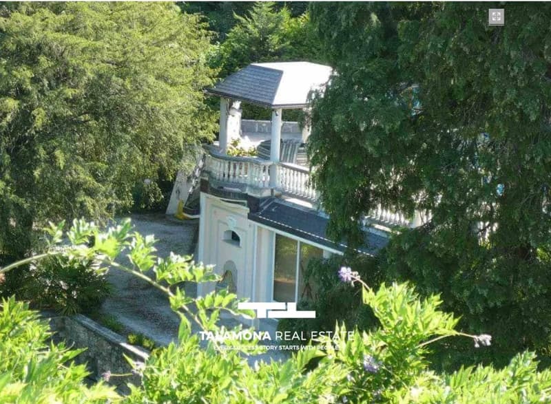 Villa storica con vista sul Lago Maggiore e piscina - Luino (3)