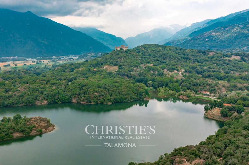 Historic Castle in Dominant Position with Panoramic View - Montalto Dora (10)