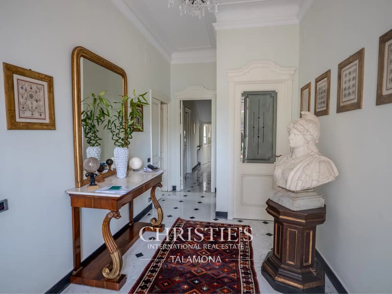 Historische Villa mit Meerblick in Genova (8)