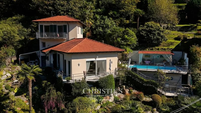 Villa mit Seeblick und Pool ? Tronzano Lago Maggiore (7)