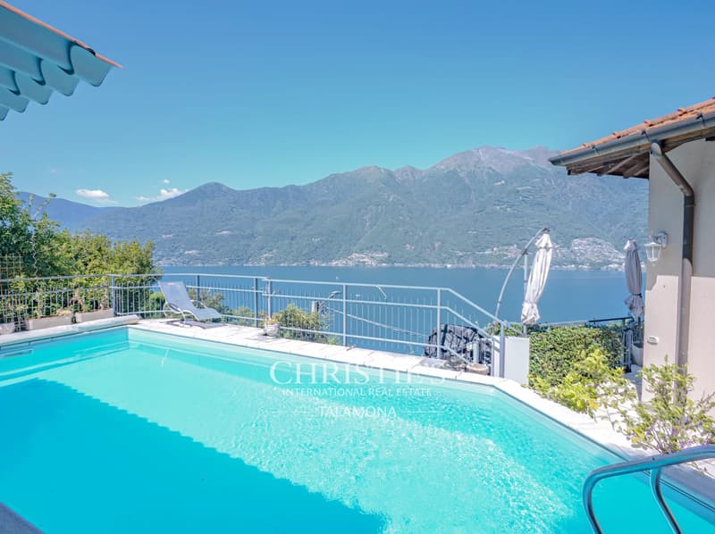 Villa mit Seeblick und Pool ? Tronzano Lago Maggiore (2)