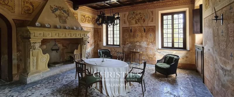 Château historique avec 17 pièces à Cavallirio (3)