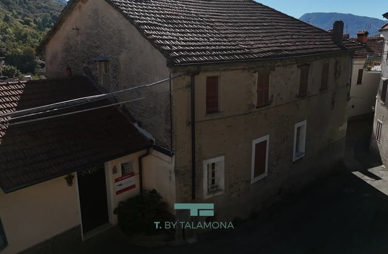Excellent opportunity! Semi-detached house in the center of Due Cossani (11)