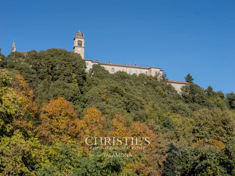 Winery with vineyards and country house in Monferrato - Serralunga di Crea (6)