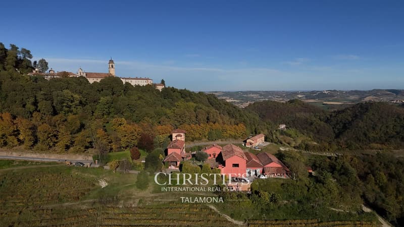Winery with vineyards and country house in Monferrato - Serralunga di Crea (7)
