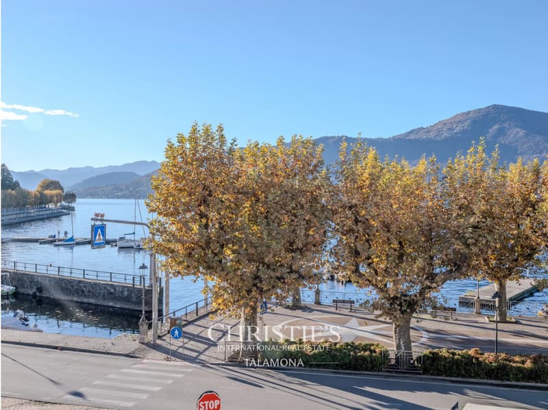 Apartment with a view of Lake Maggiore in Porto Valtravaglia (10)