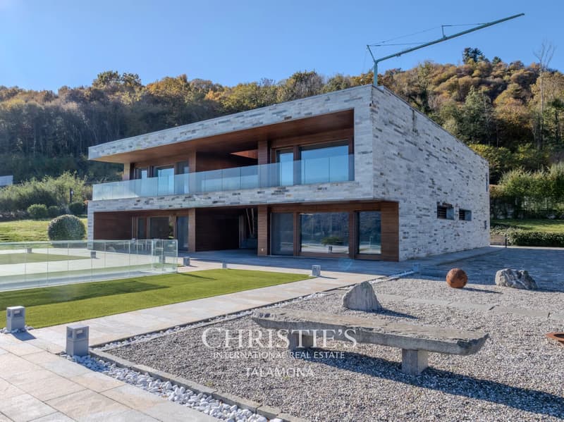 Villa de designer avec vue à couper le souffle sur le lac d'Orta ? Pella (12)