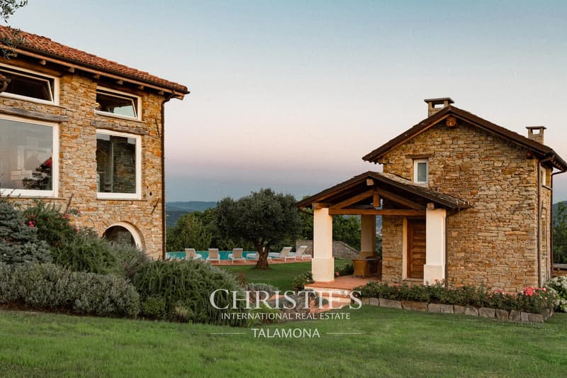 Winery with vineyards and country house in Alta Langa ? Melazzo (11)