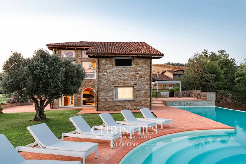 Winery with vineyards and country house in Alta Langa ? Melazzo (2)