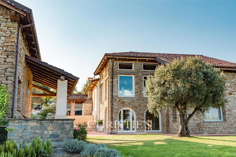Winery with vineyards and country house in Alta Langa ? Melazzo (4)