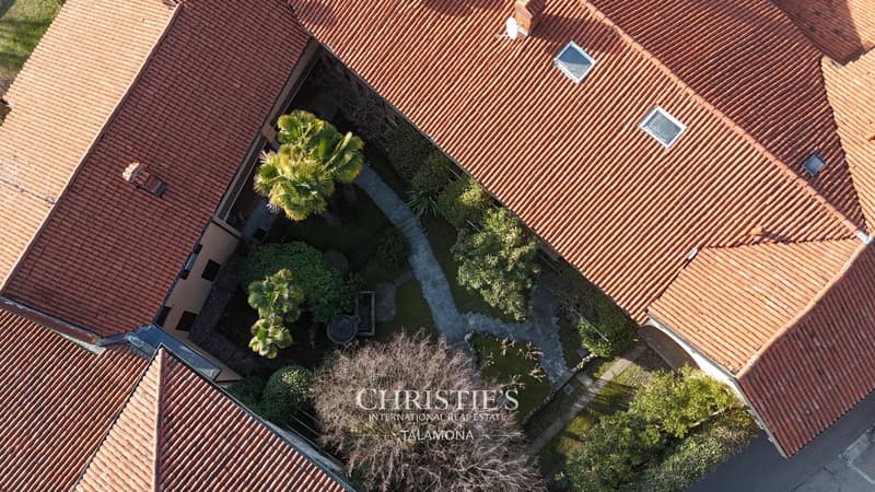 Elegante Villa mit wunderschönem Seeblick in Besozzo (10)
