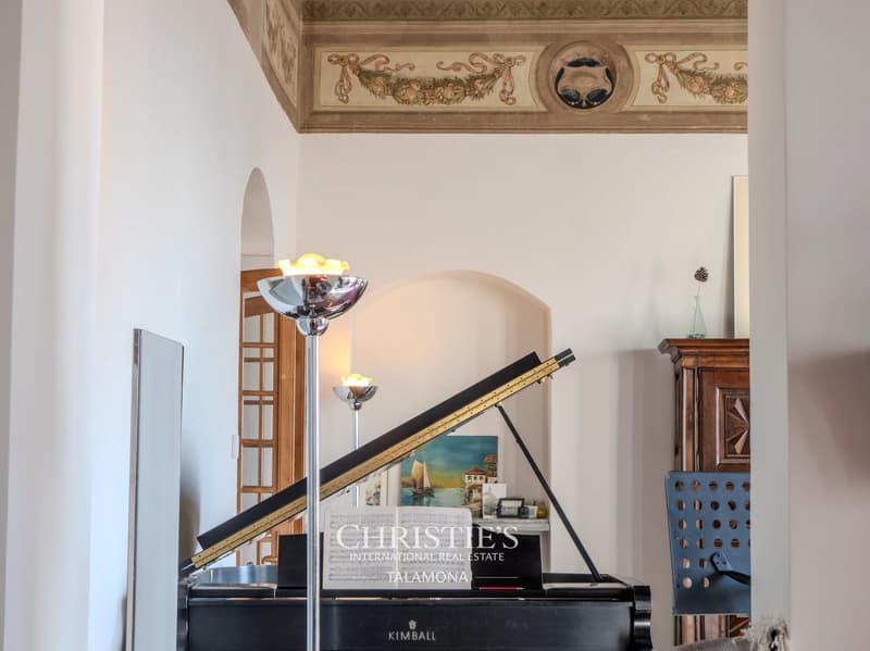 Villa elegante con vista mozzafiato sul lago a Besozzo (6)