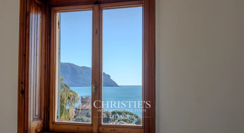 Historic Penthouse with Panoramic Terrace overlooking the Golfo Paradiso ? Pieve Ligure (6)