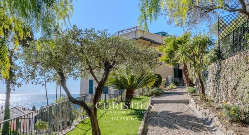 Historic Penthouse with Panoramic Terrace overlooking the Golfo Paradiso ? Pieve Ligure (1)