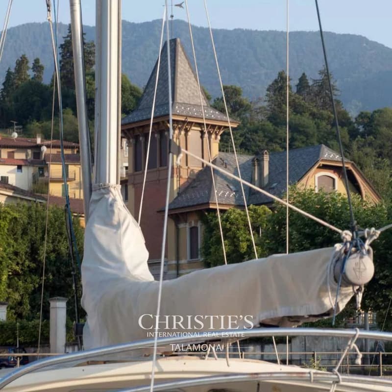 Ikonische Jugendstilvilla mit Blick auf den Lago Maggiore ? Porto Valtravaglia (12)