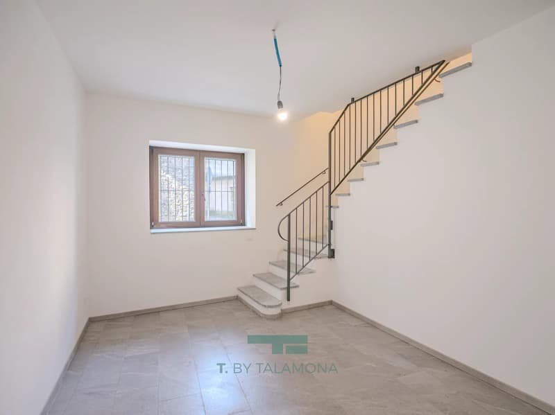 Renovated apartment on two levels in the village of Nasca (13)